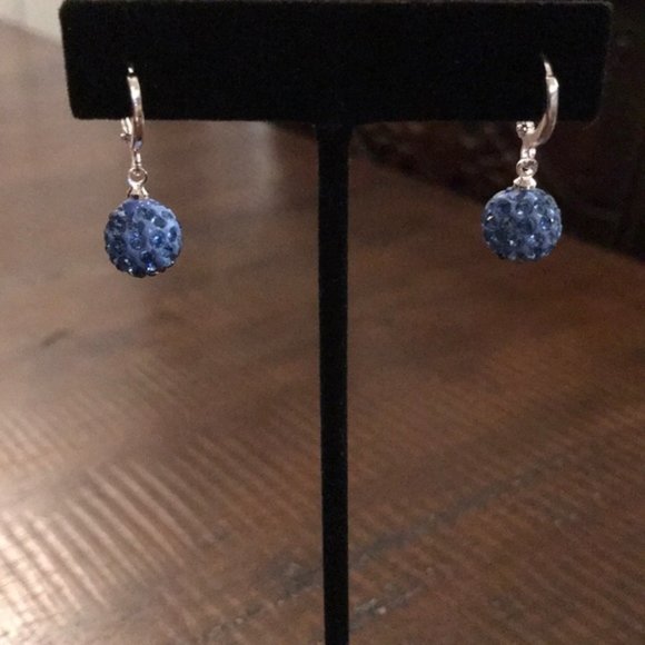 🥳HP! NEW~ Swarovski Crystal Earrings - Picture 2 of 3